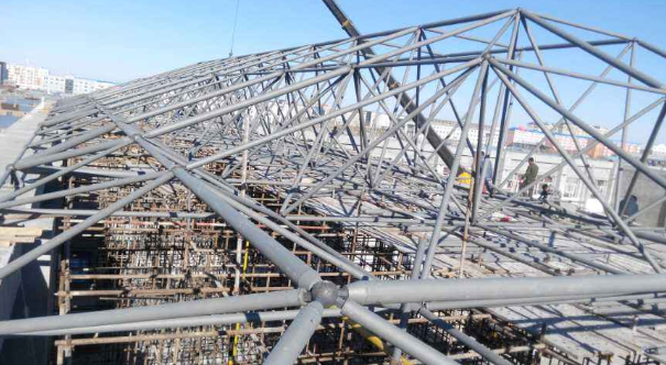 溧阳细数网架装配中抉择应用钢结构对室第的优势